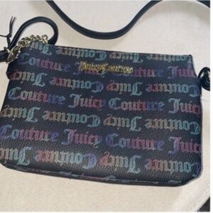 Lost in the 🔥 NWT Juicy Couture Crossbody
